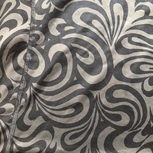 Reebok Brown Floral Tank Top, EUC, M - Picture 11 of 15